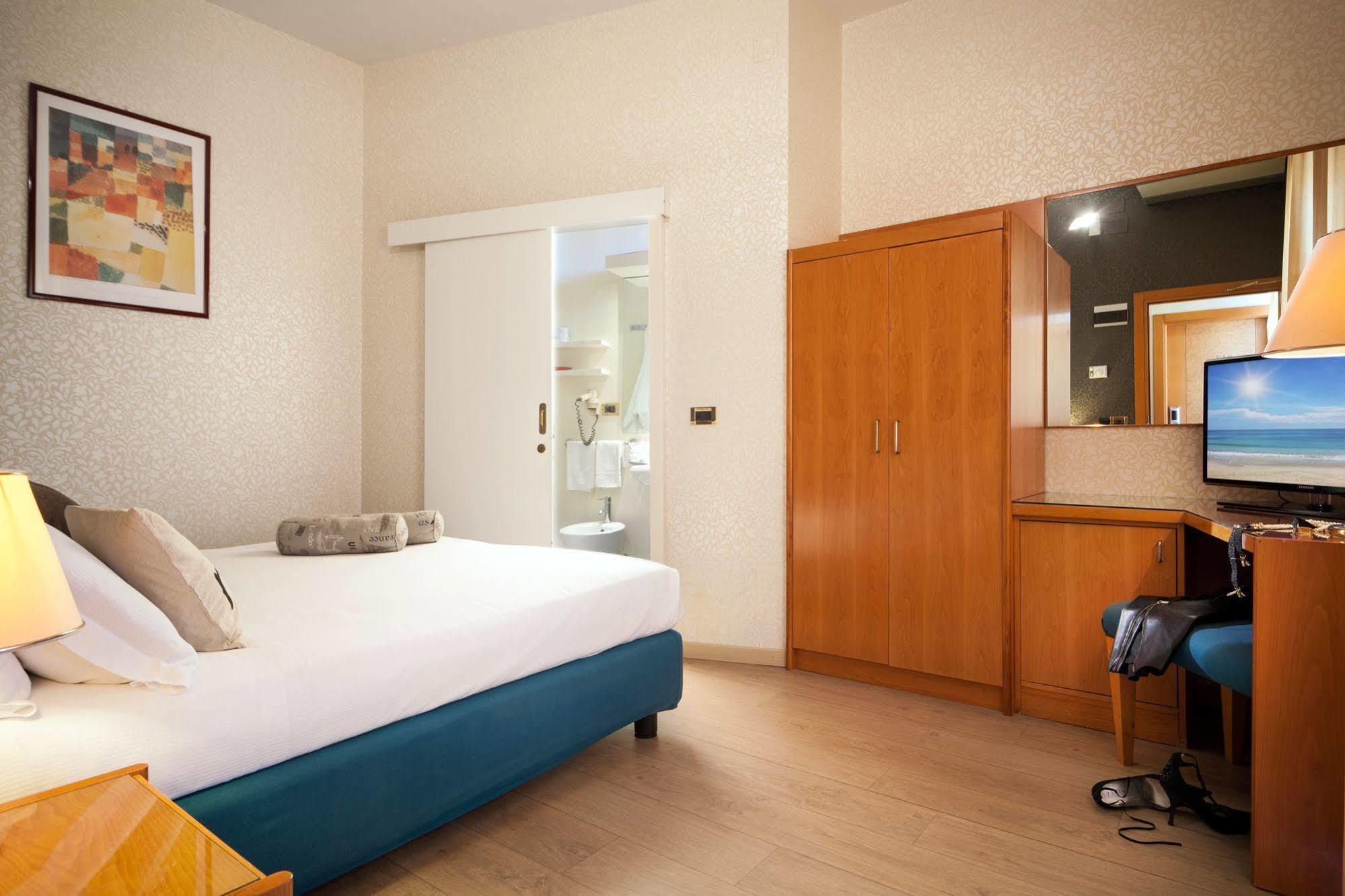 Hotel Kursaal Rimini Exterior photo
